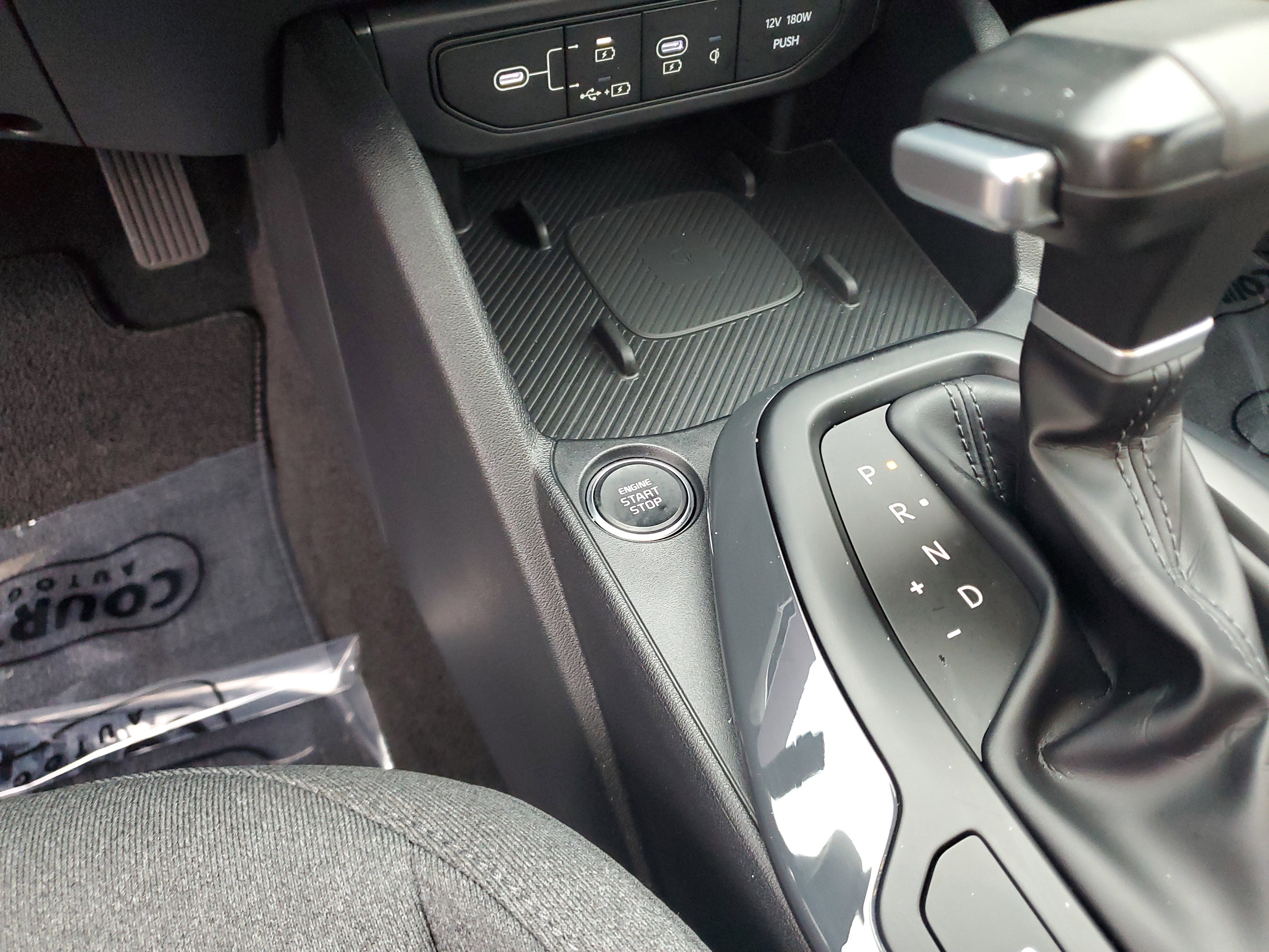 Used 2025 Kia K4 EX image 24