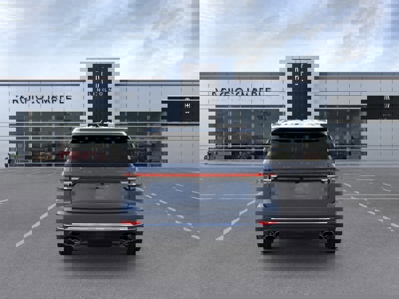 New 2026 Lincoln Aviator AWD image 5