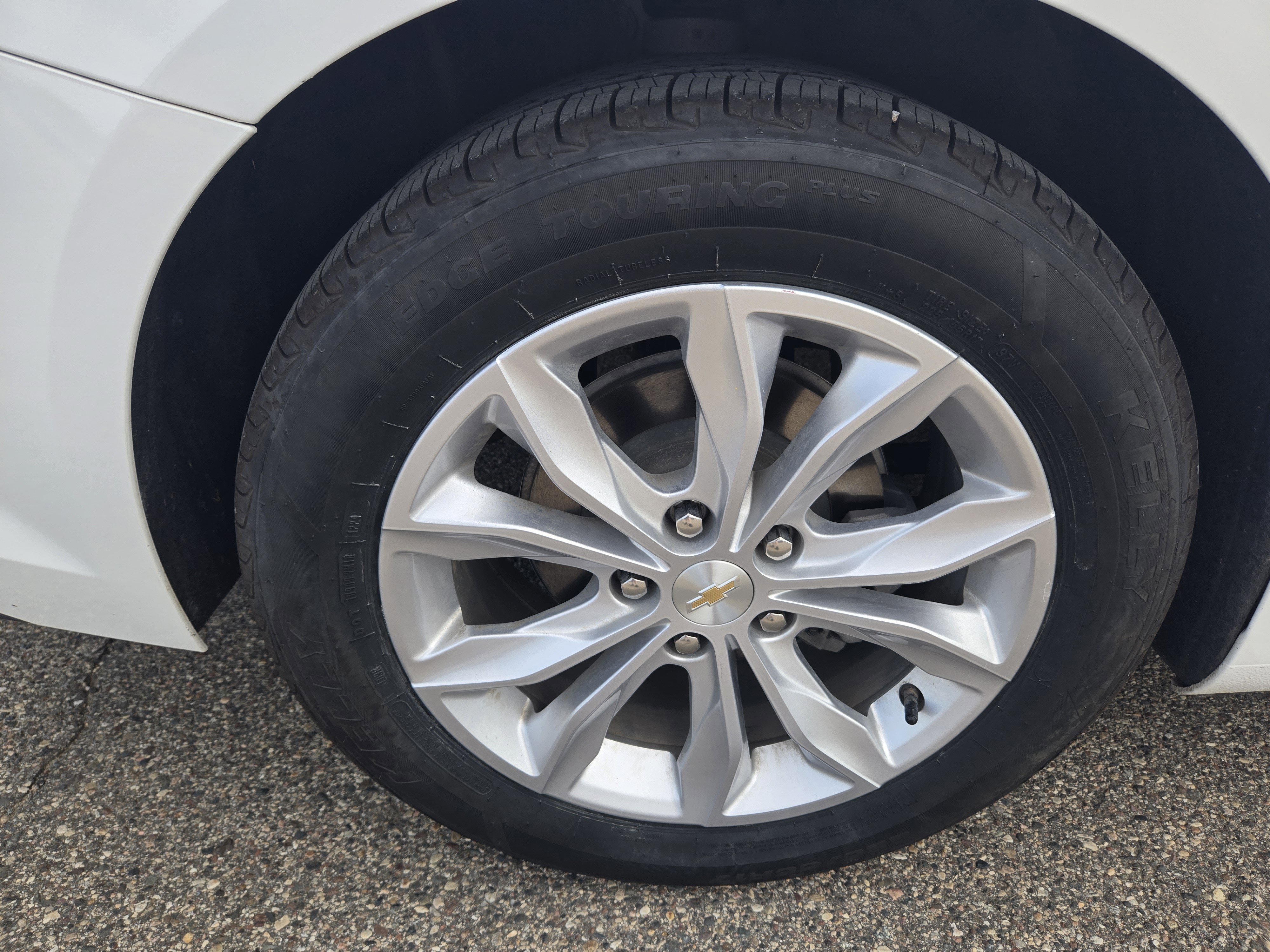 Used 2024 Chevrolet Malibu LT image 14