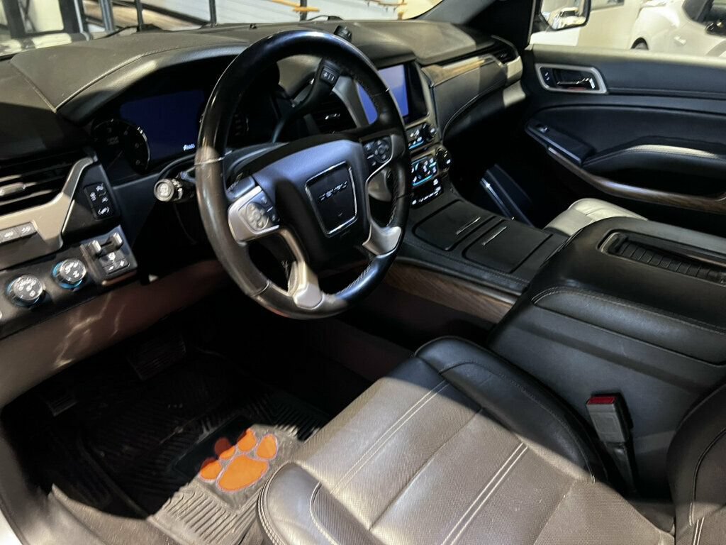 Used 2020 GMC Yukon XL Denali AWD/4WD image 9