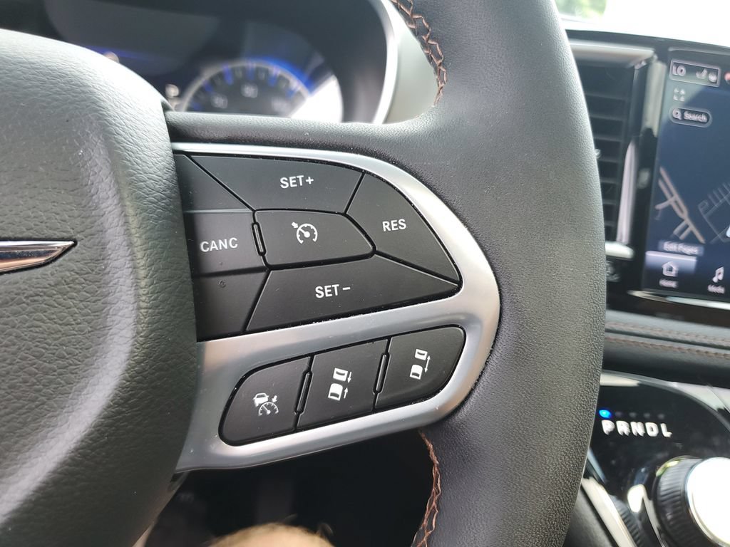 Certified 2024 Chrysler Pacifica Pinnacle AWD/4WD image 24