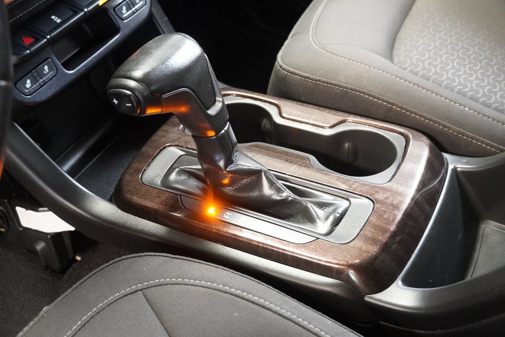 Used 2020 GMC Canyon SLE w/ Elevation Edition AWD/4WD image 19