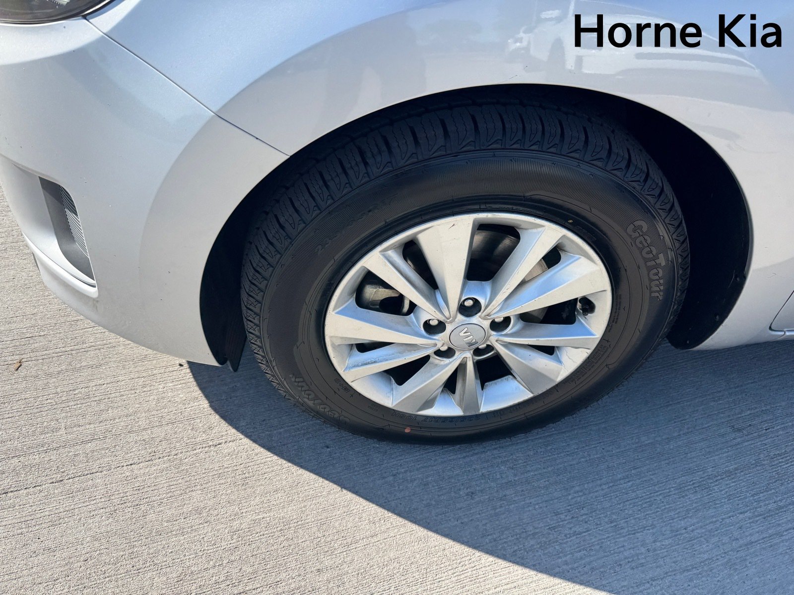 Used 2018 Kia Sedona LX w/ LX Essentials Premium Package FWD image 8