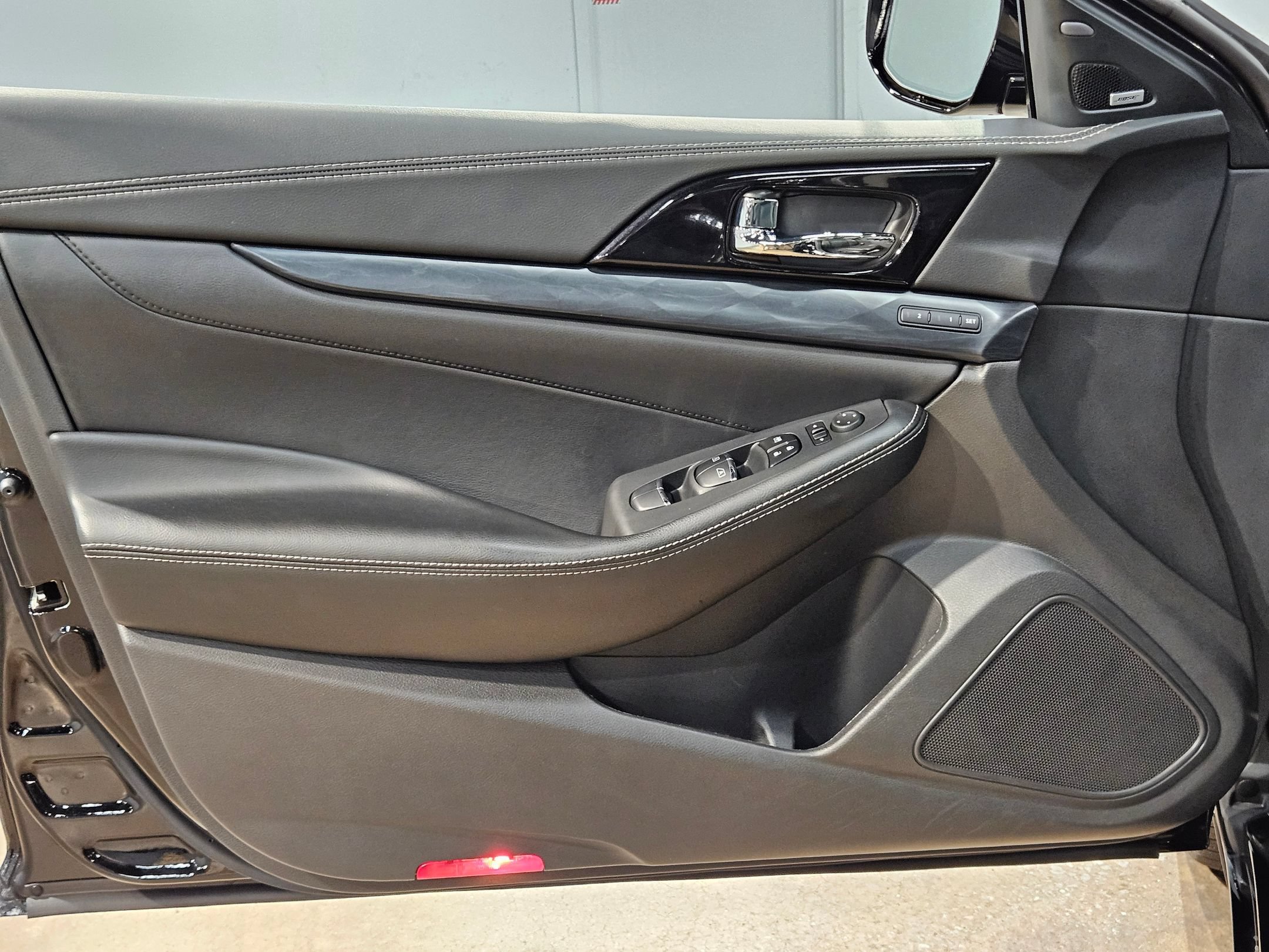 Used 2020 Nissan Maxima Platinum w/ Sport Mat Group FWD image 20