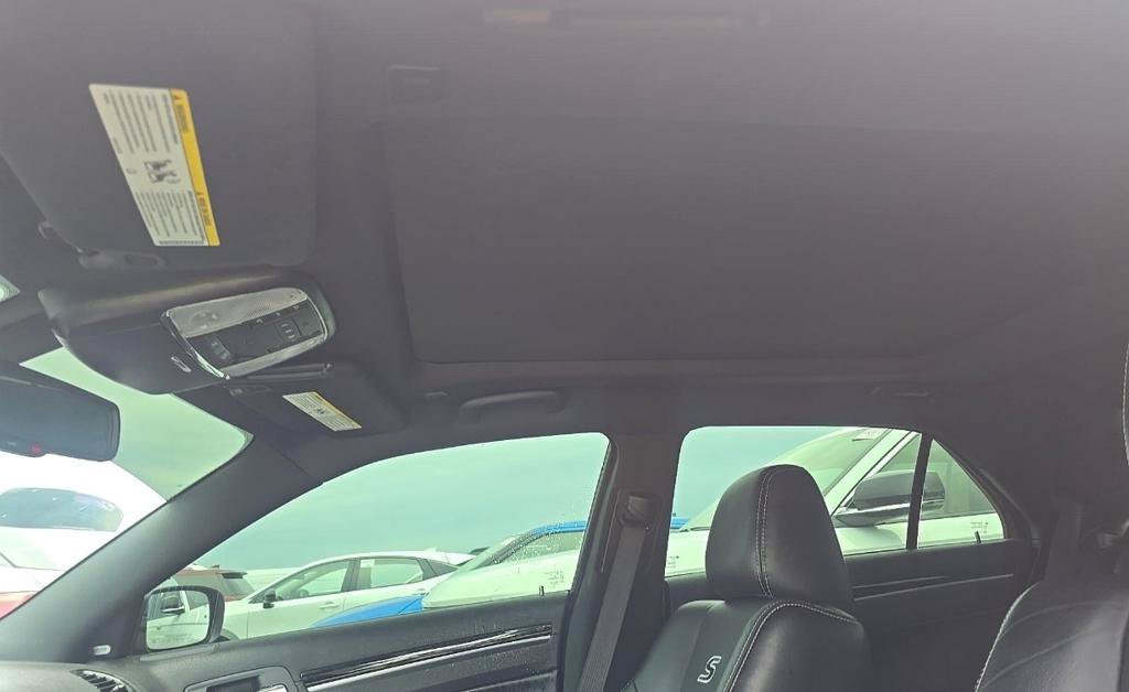Used 2022 Chrysler 300 S RWD image 13