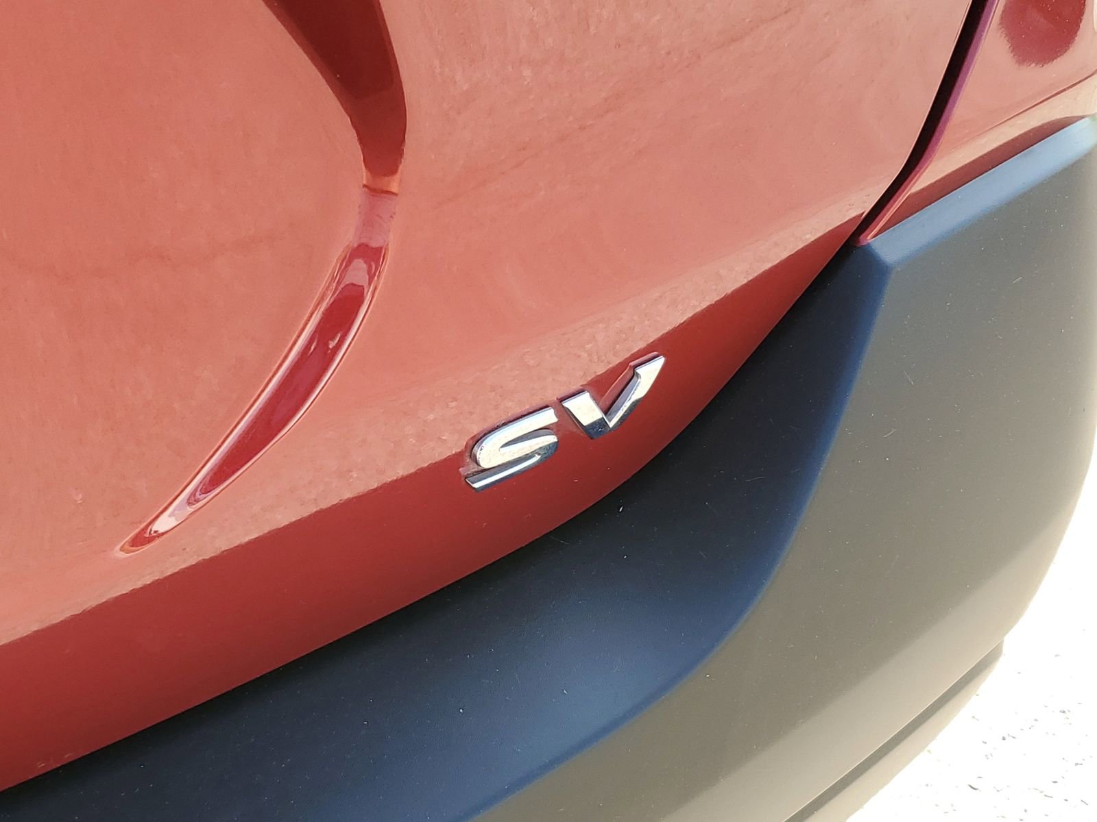 Used 2018 Nissan Kicks SV image 8