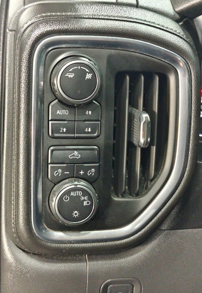 Used 2019 Chevrolet Silverado 1500 LT w/ All-Star Edition image 10