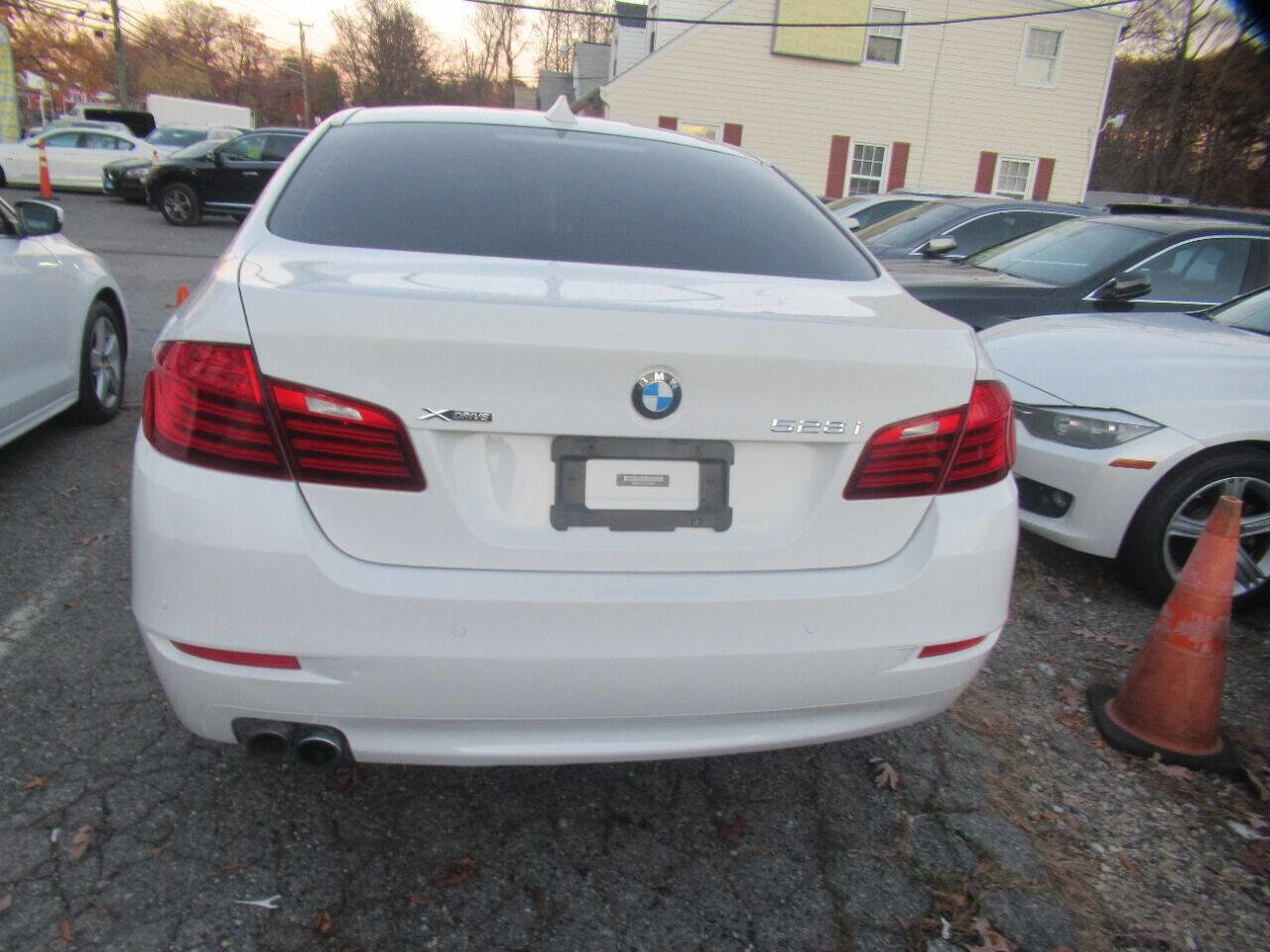 Used 2015 BMW 528i xDrive Sedan AWD/4WD image 7