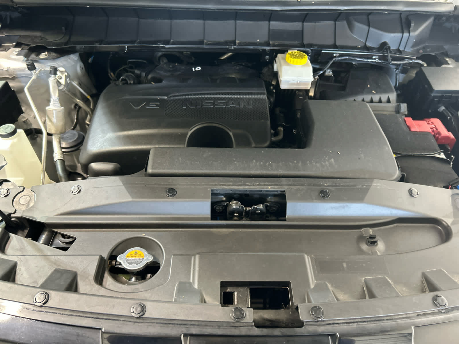 Used 2024 Nissan Pathfinder SL w/ SL Premium Package AWD/4WD image 10