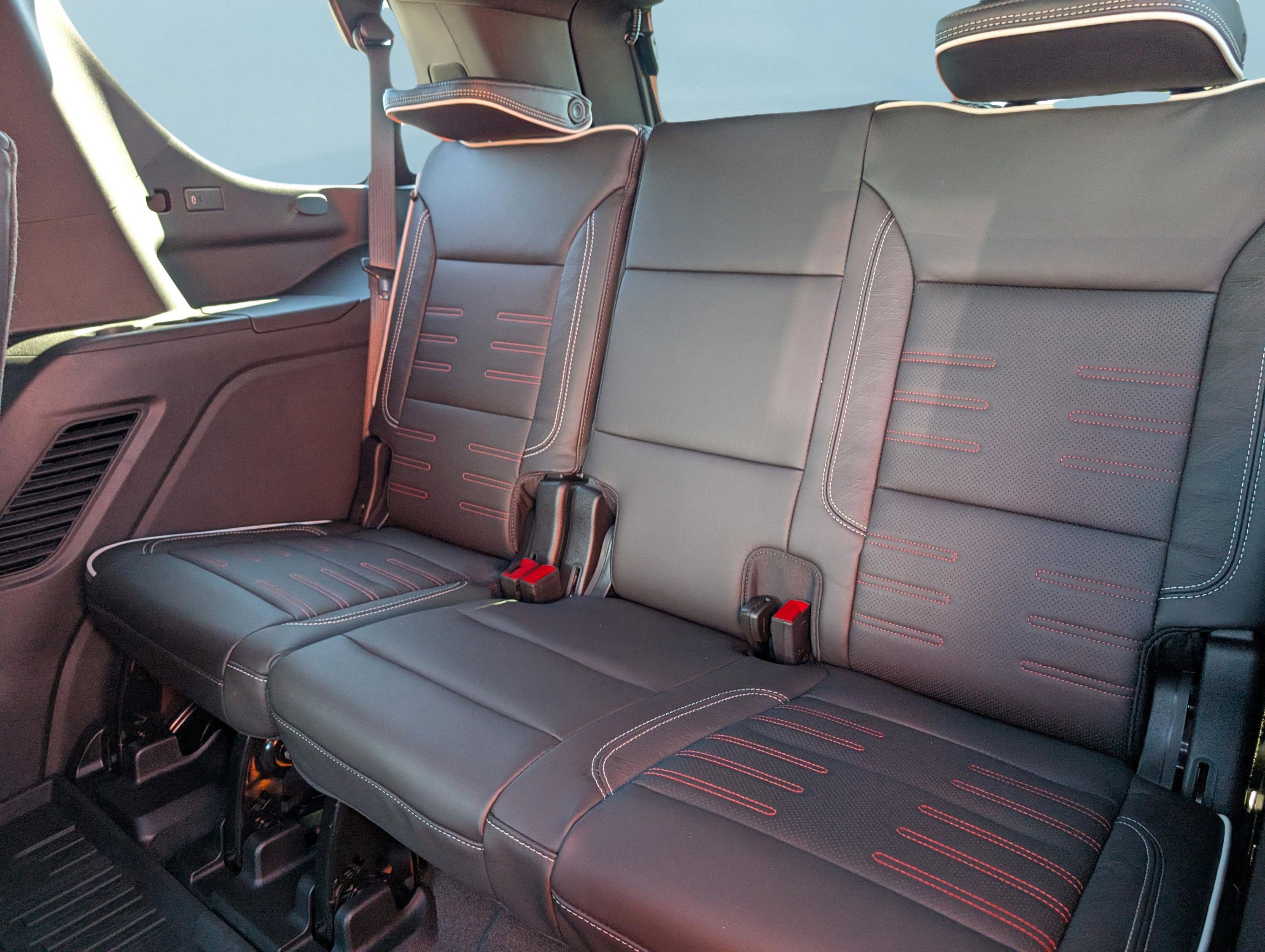 New 2026 GMC Yukon AT4 Ultimate w/ LPO, Floor Liner Package image 14