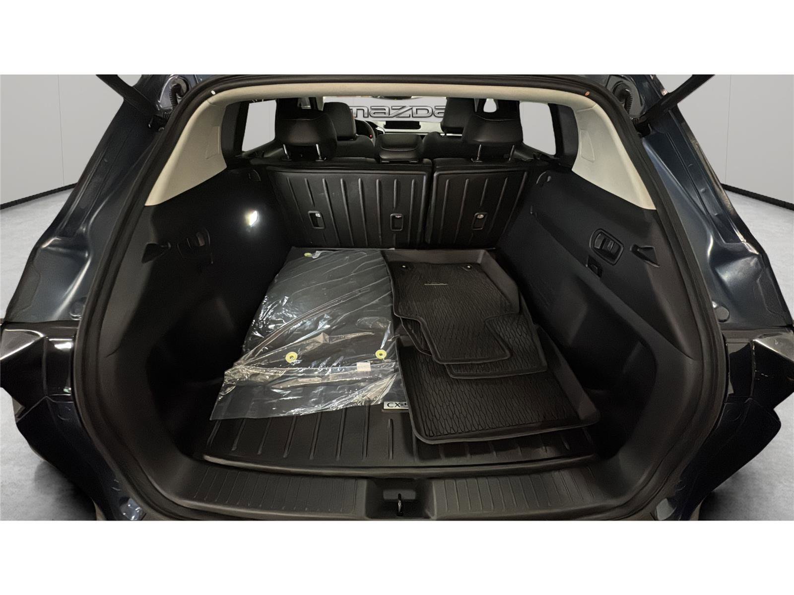 Used 2025 MAZDA CX-50 AWD 2.5 S w/ Weather Package image 12