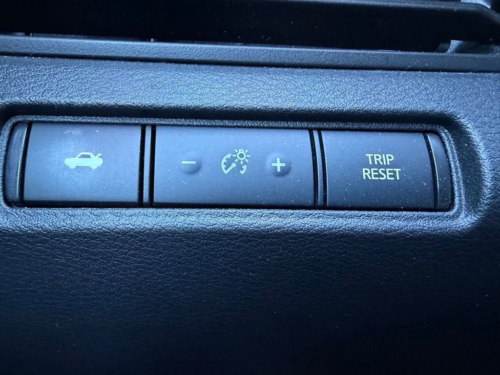 Used 2024 Nissan Altima 2.5 SV image 18