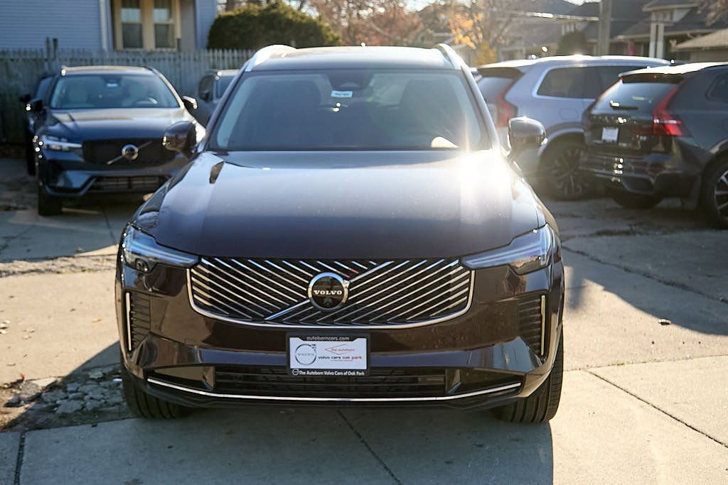 New 2026 Volvo XC90 B6 Plus w/ Protection Package image 5