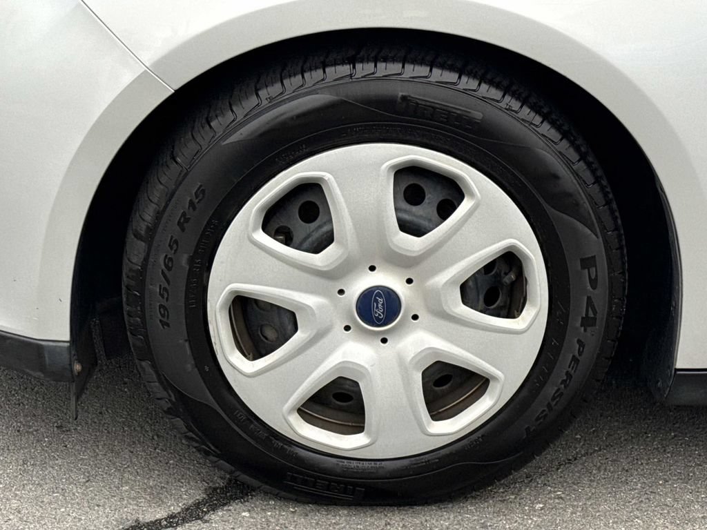 Used 2017 Ford Focus S FWD image 8