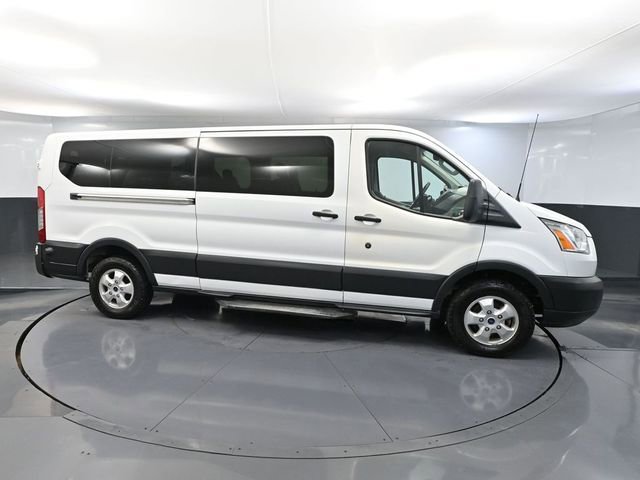 Used 2018 Ford Transit 350 XLT image 3