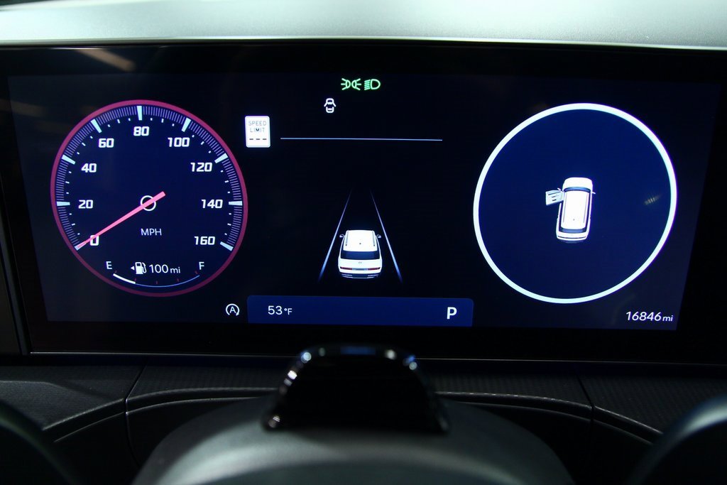 Used 2024 Hyundai Santa Fe Calligraphy image 20