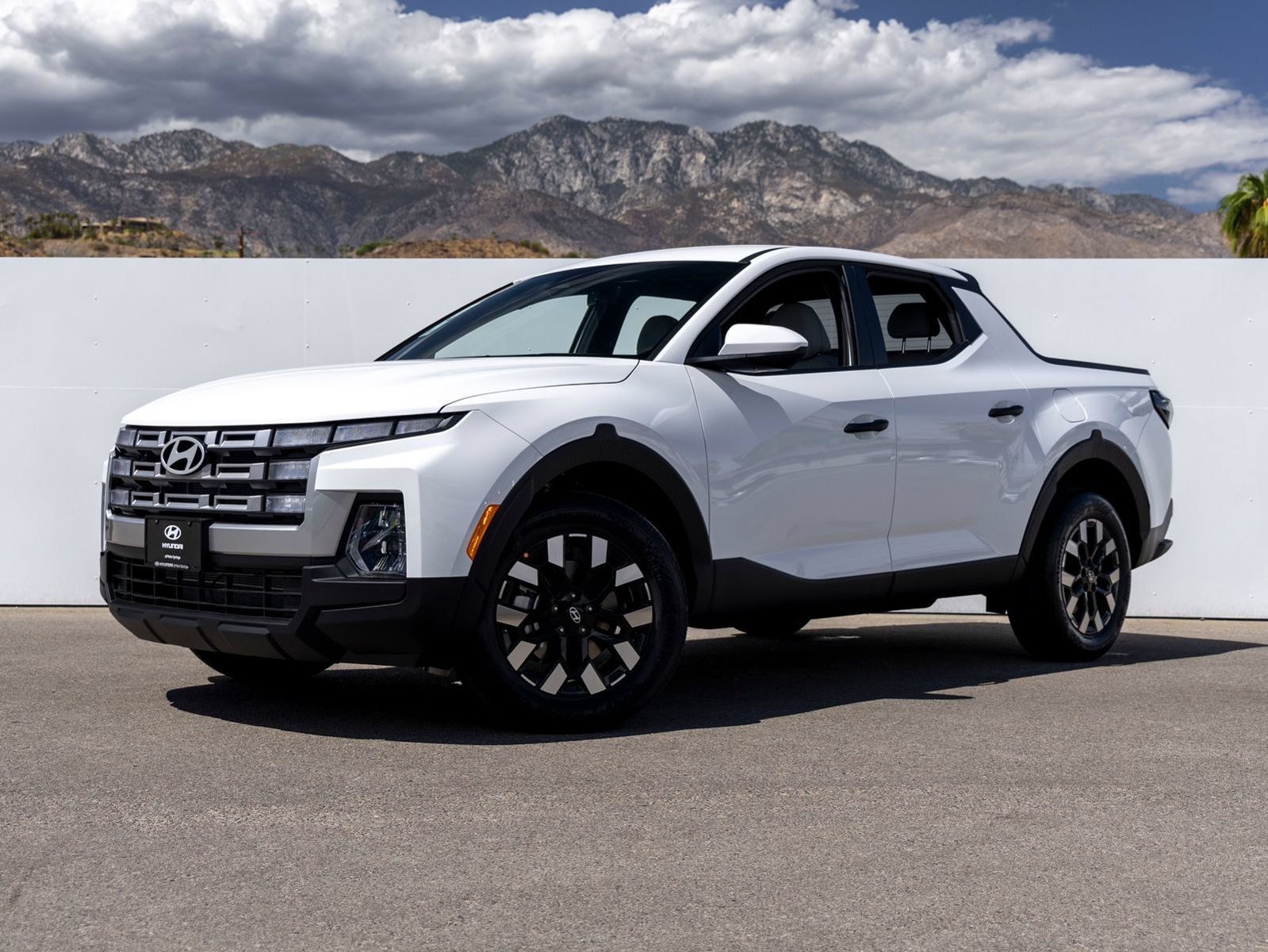 New 2027 Hyundai Santa Cruz SE FWD image 1