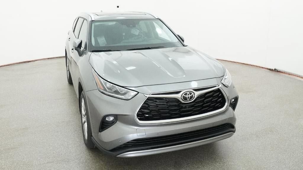 New 2026 Toyota Highlander Platinum AWD/4WD image 14
