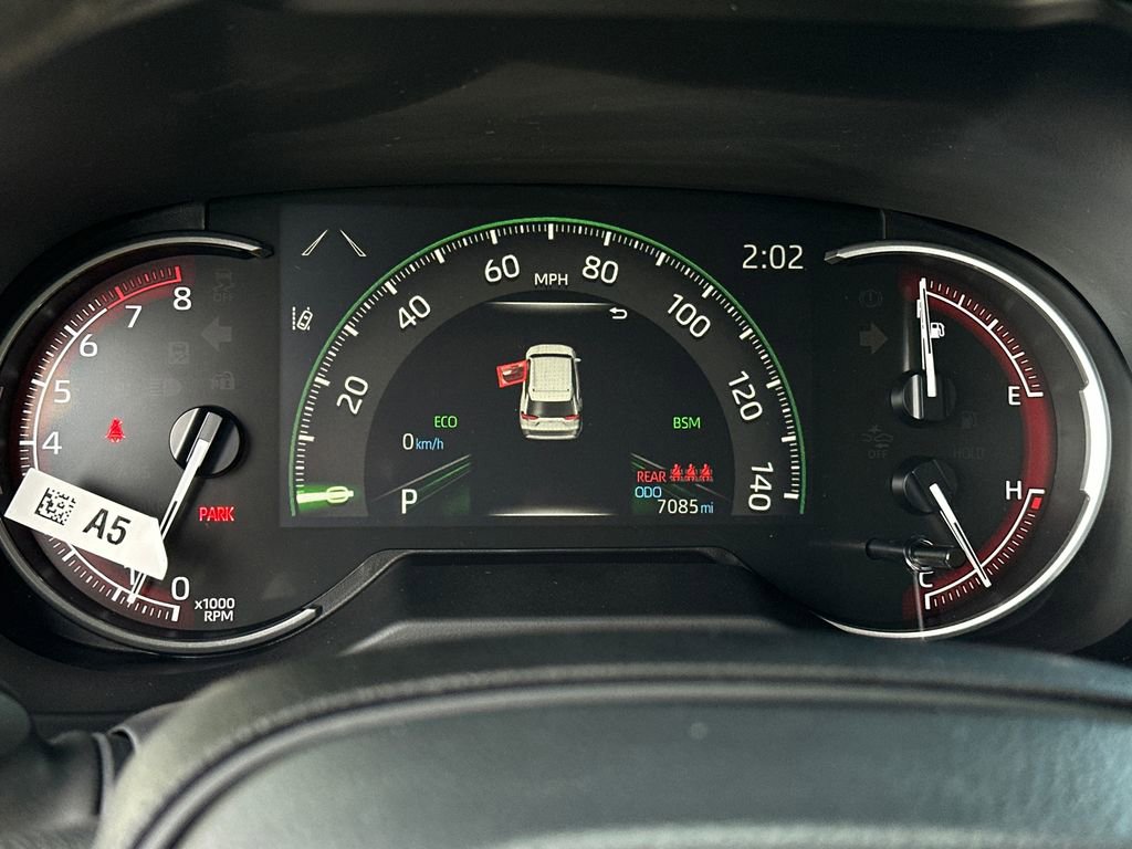 Used 2025 Toyota RAV4 XLE w/ Convenience Package image 26