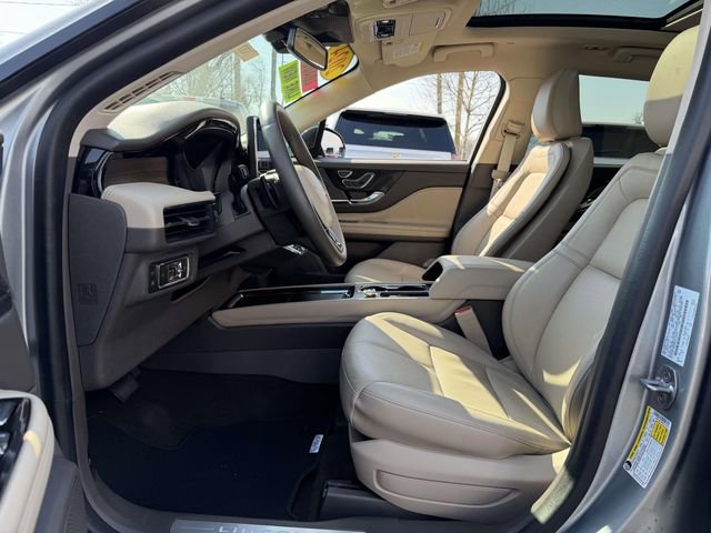 Used 2024 Lincoln Corsair Grand Touring image 10