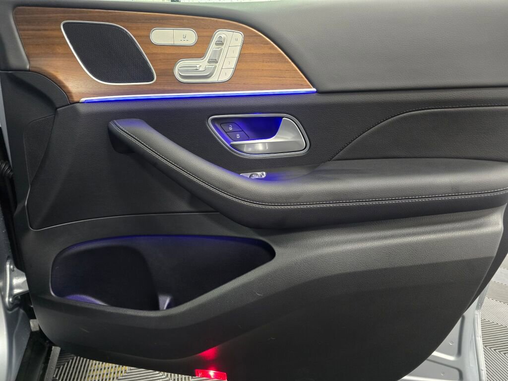 Used 2025 Mercedes-Benz GLE 350 4MATIC image 25