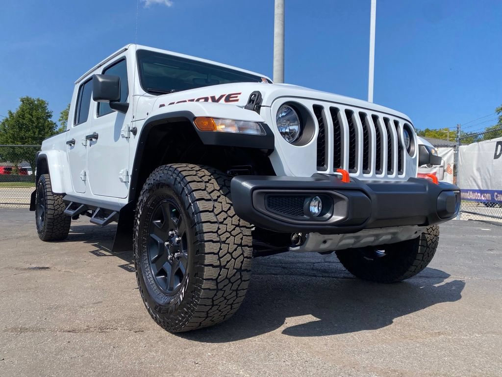 Used 2023 Jeep Gladiator Mojave w/ Cold Weather Group AWD/4WD image 32