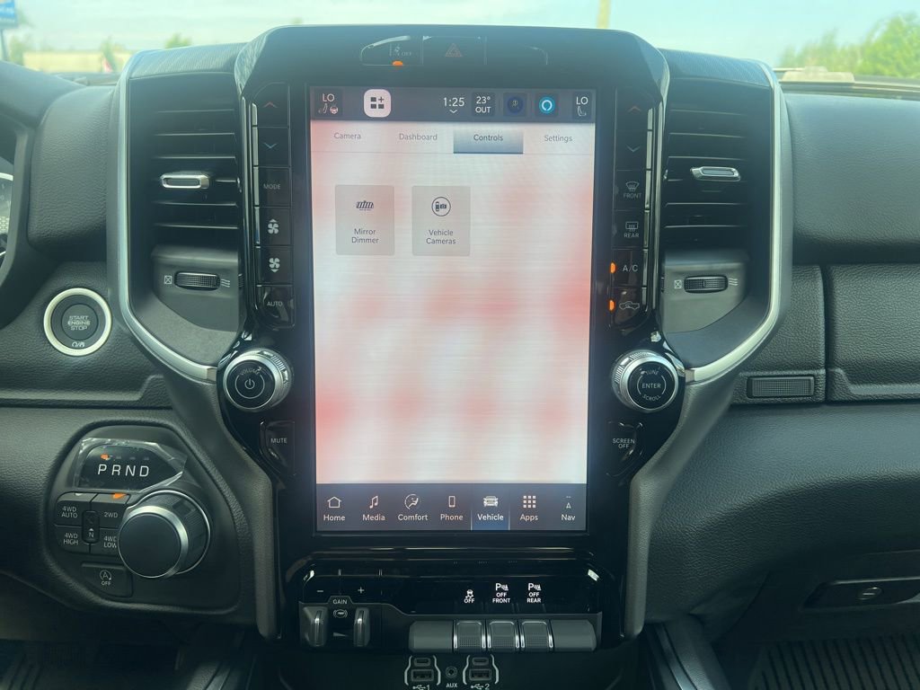 New 2026 RAM 1500 4x4 Crew Cab image 38