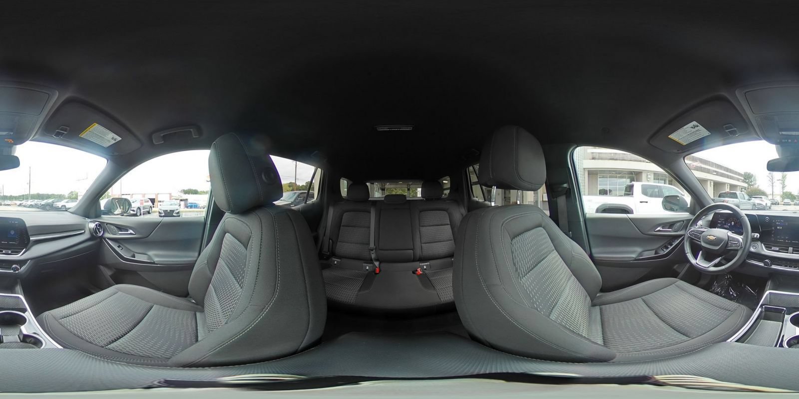 Used 2025 Chevrolet Equinox LT FWD image 42