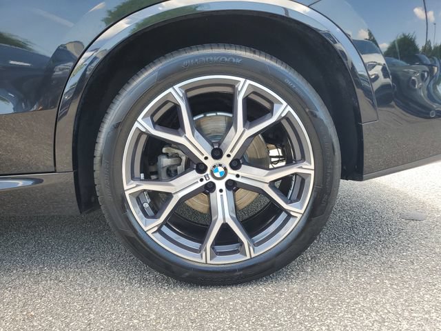 Used 2020 BMW X5 sDrive40i w/ M Sport Package RWD image 14