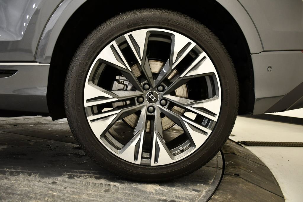 New 2026 Audi Q8 Premium Plus image 15