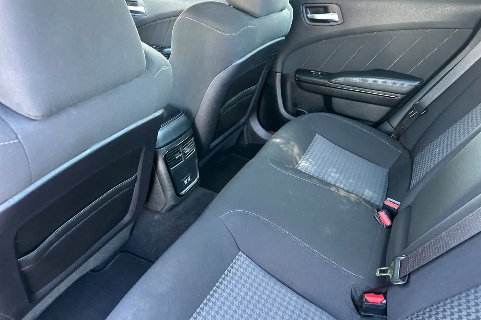Used 2022 Dodge Charger GT w/ Blacktop Package RWD image 5