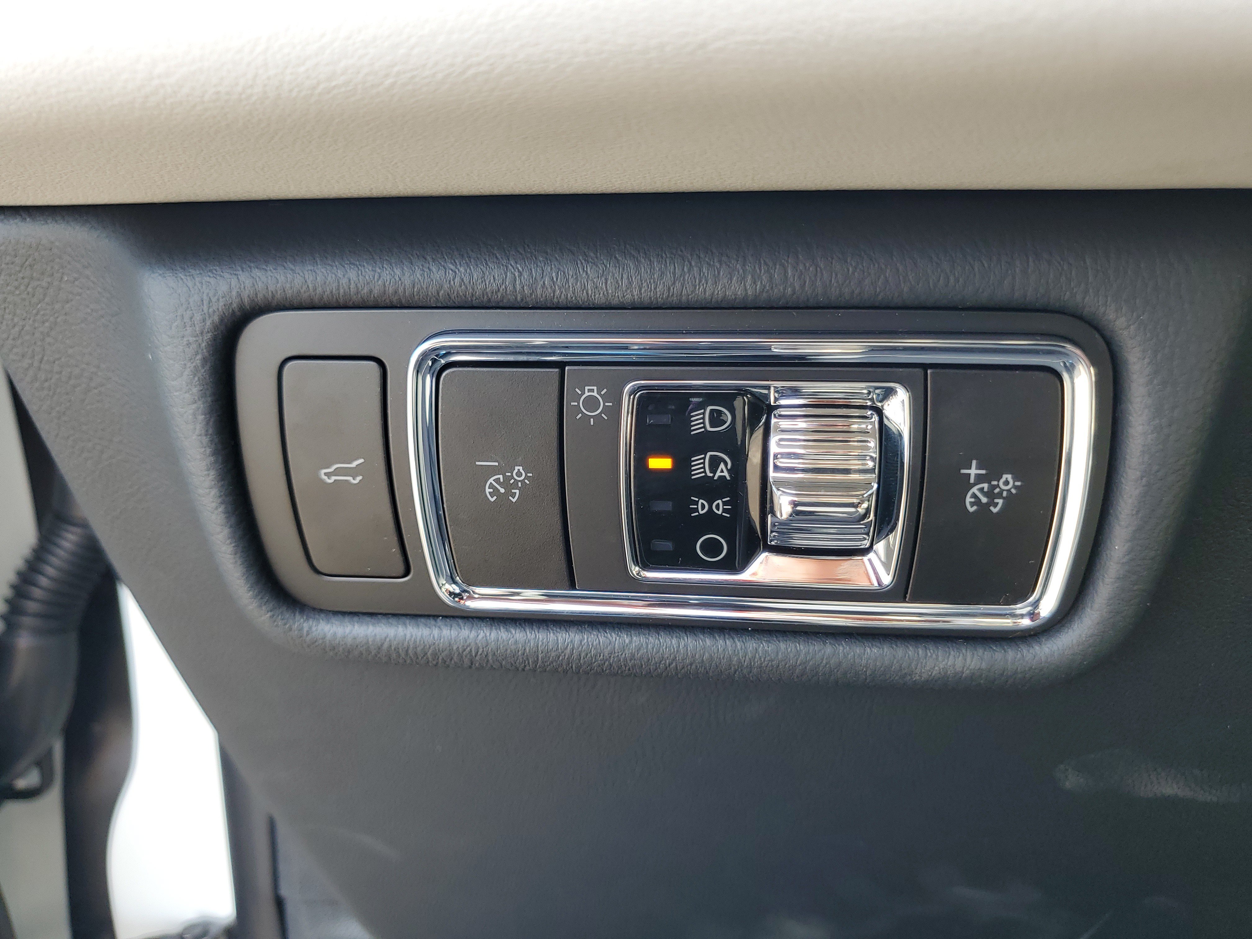 New 2027 Lincoln Aviator AWD image 13