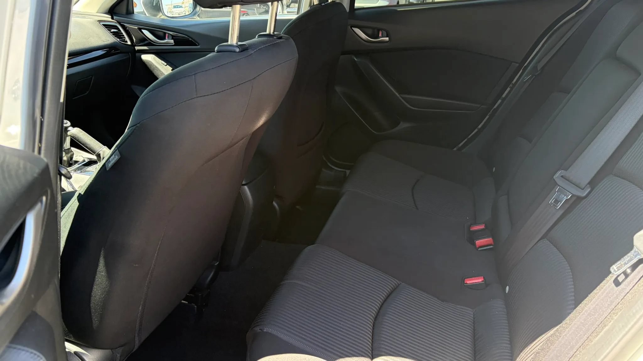 Used 2016 MAZDA MAZDA3 i Sport w/ Preferred Equipment Package FWD image 11