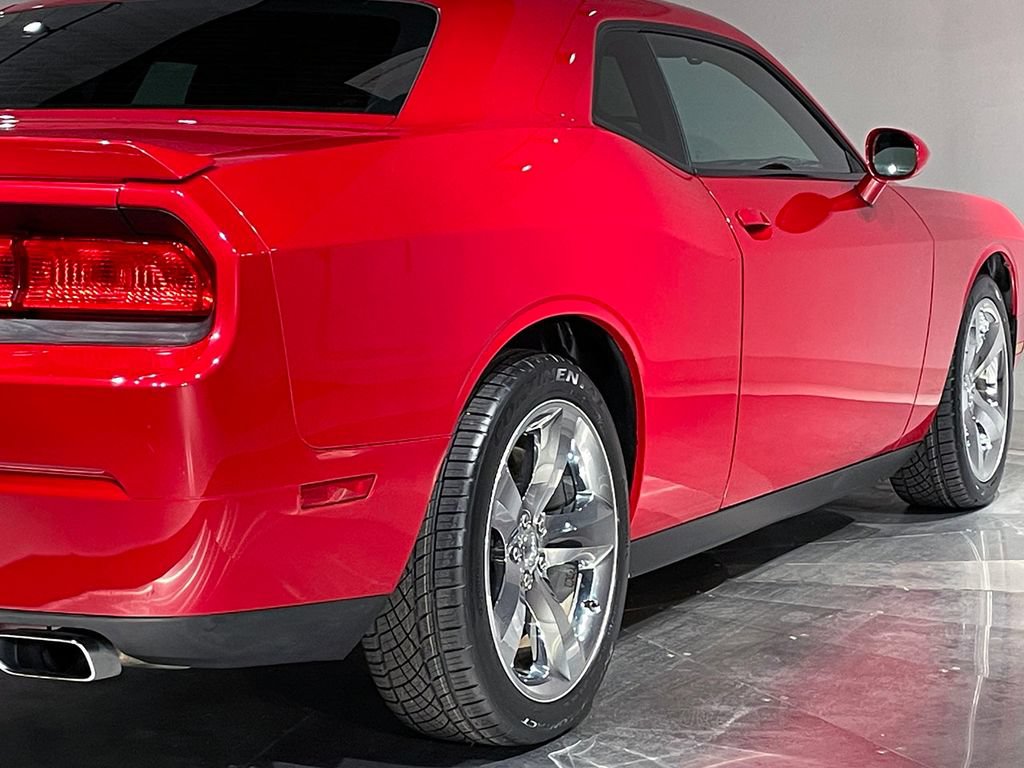 Used 2012 Dodge Challenger SXT Plus RWD image 23