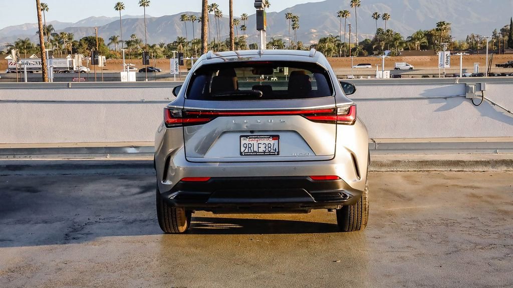 Used 2025 Lexus NX 250 FWD w/ Premium Package image 8