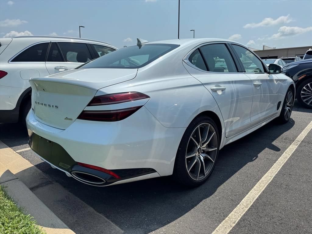 Used 2025 Genesis G70 2.5T AWD/4WD image 2