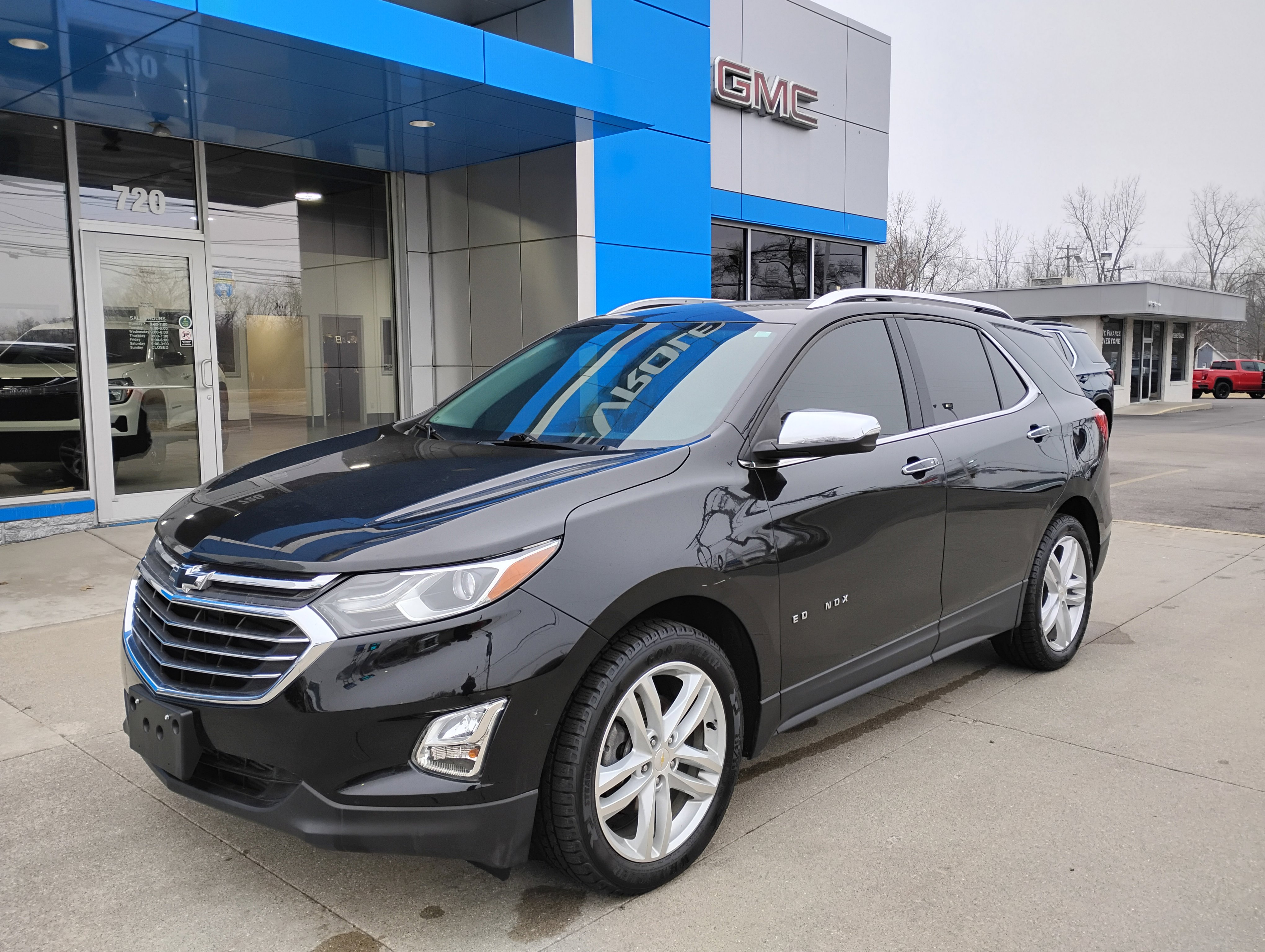 Used 2018 Chevrolet Equinox Premier image 29