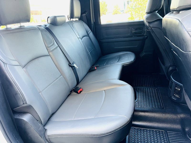 Used 2024 RAM 2500 Tradesman w/ Chrome Appearance Group image 13
