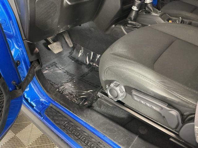 Used 2022 Jeep Gladiator Willys image 14