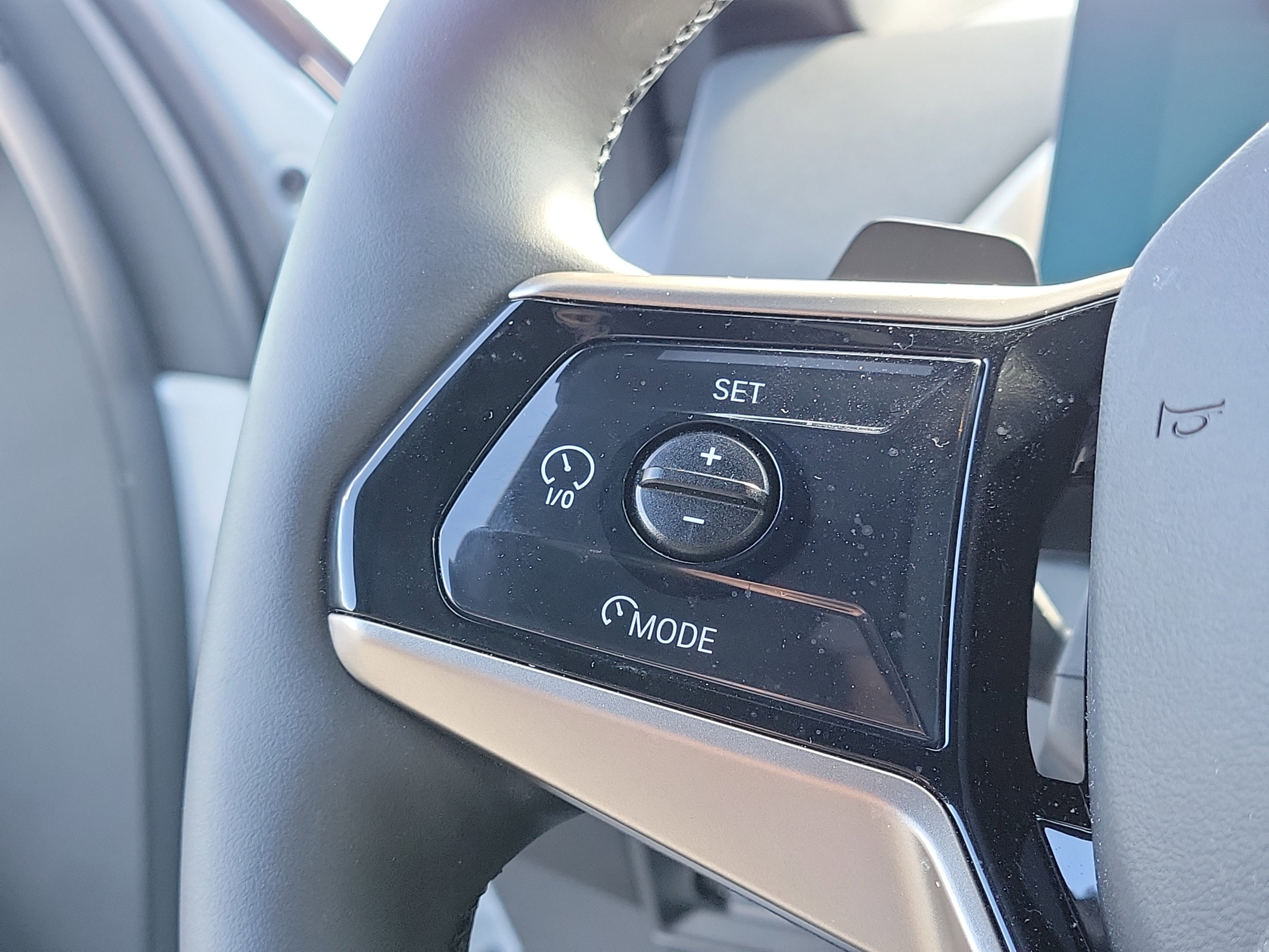 Used 2025 BMW X3 xDrive30i w/ Premium Package image 29