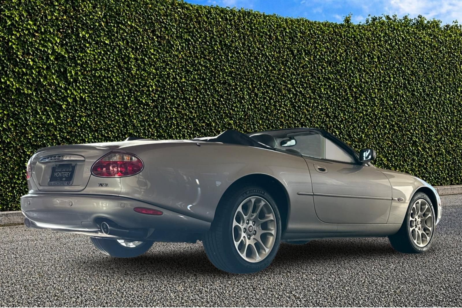Used 2002 Jaguar XK8 Convertible RWD image 4