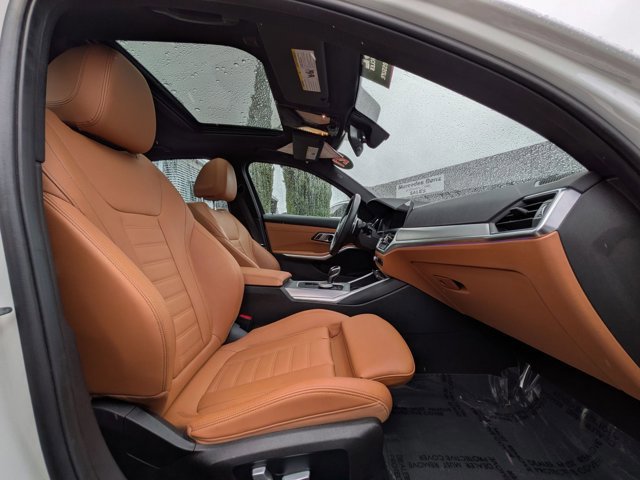 Used 2021 BMW 330i Sedan w/ M Sport Package image 22