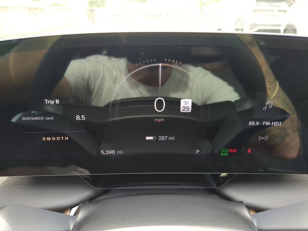 Used 2024 Lucid Air Touring AWD/4WD image 31