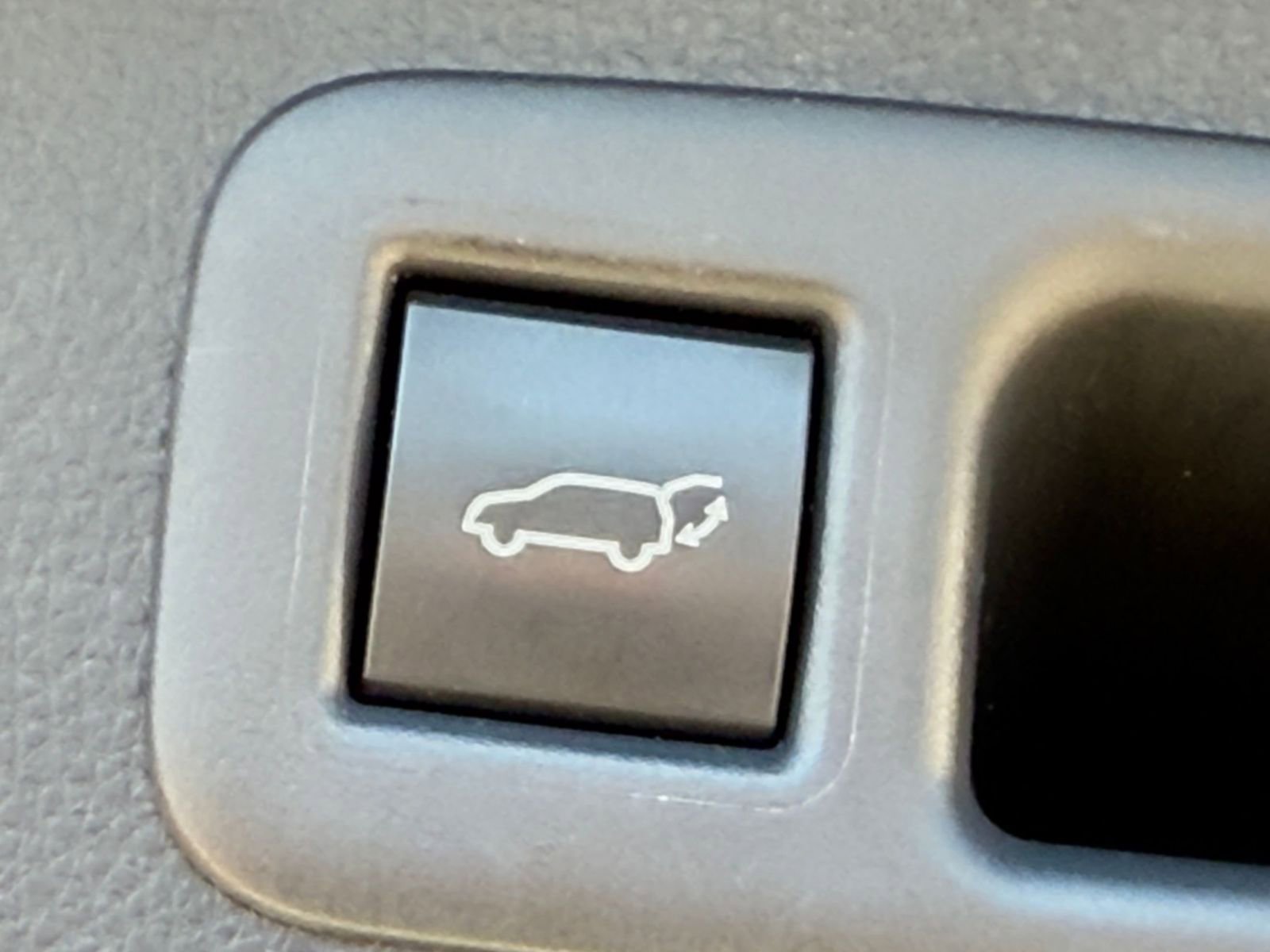 Used 2025 Toyota Highlander XSE AWD/4WD image 23