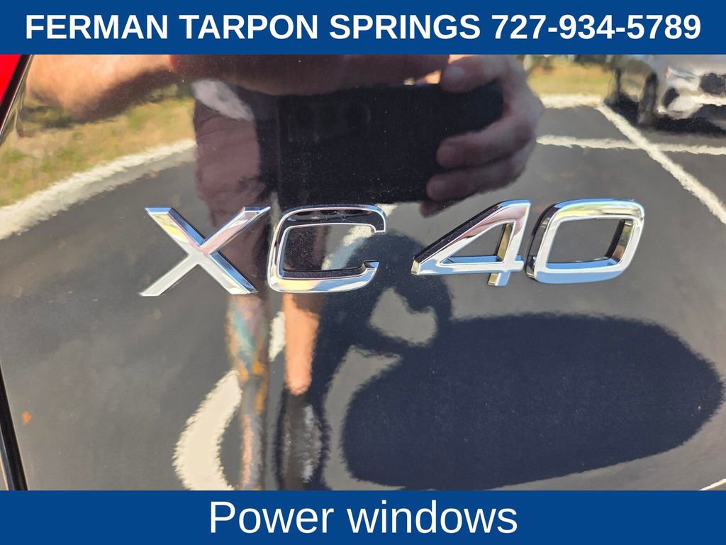 Certified 2025 Volvo XC40 B5 Ultra AWD/4WD image 18