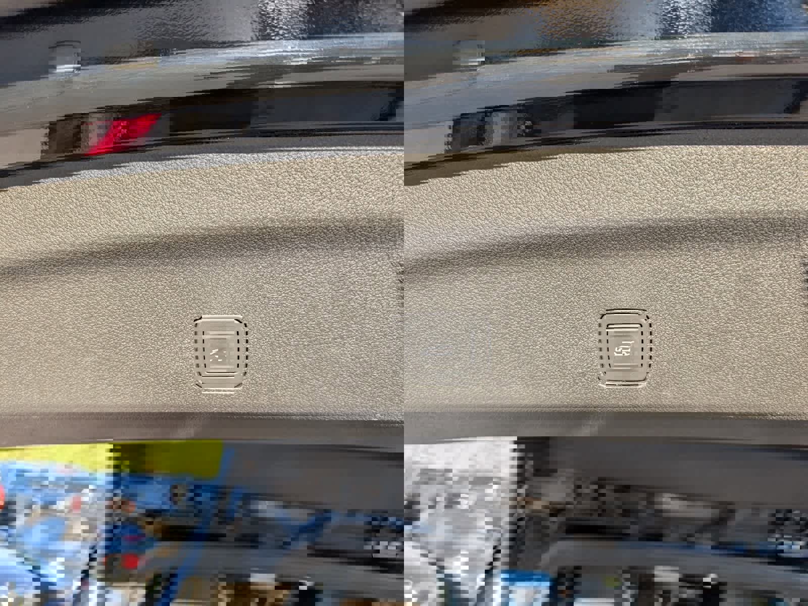 Certified 2025 GMC Yukon XL Denali w/ Sun & Power Step Package image 13