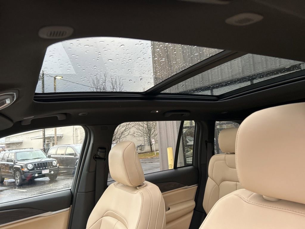 New 2025 Jeep Grand Cherokee Limited image 32