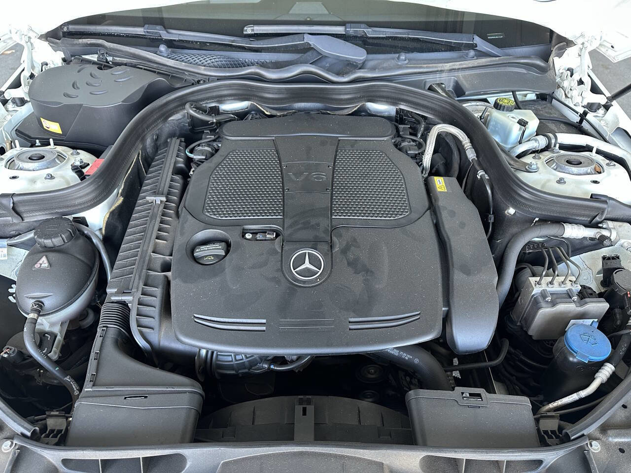 Used 2015 Mercedes-Benz E 350 Sedan image 44