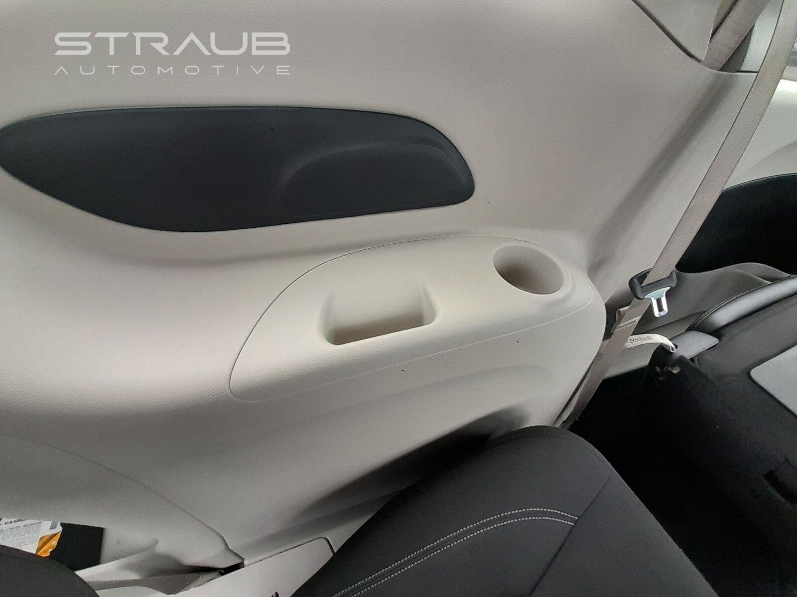 Used 2023 Chrysler Voyager LX FWD image 45