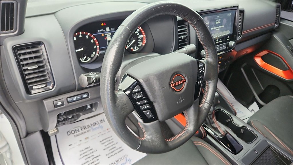 Used 2022 Nissan Frontier PRO-4X image 18